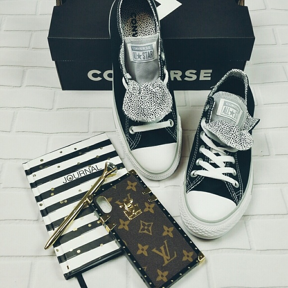 Converse Shoes - Womens Converse double tongue Ox size 7 black NWT